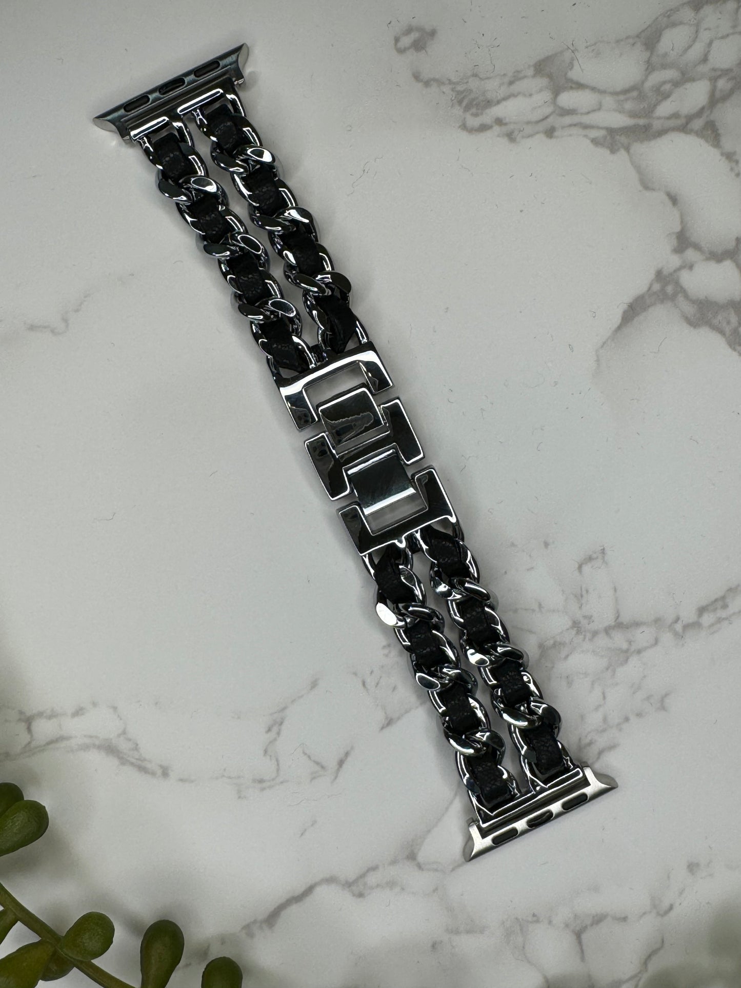 Glam Leather Chain