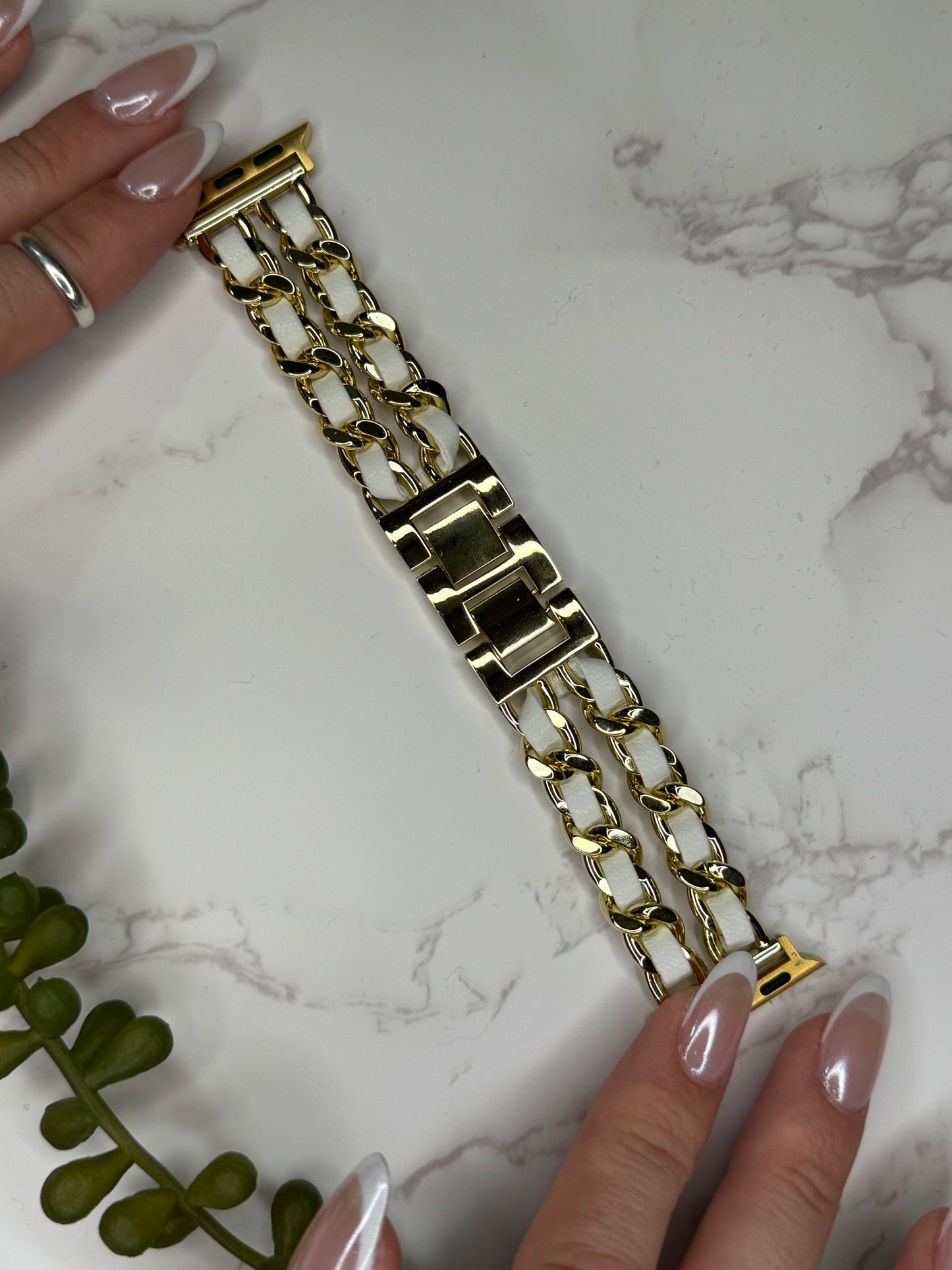 Glam Leather Chain